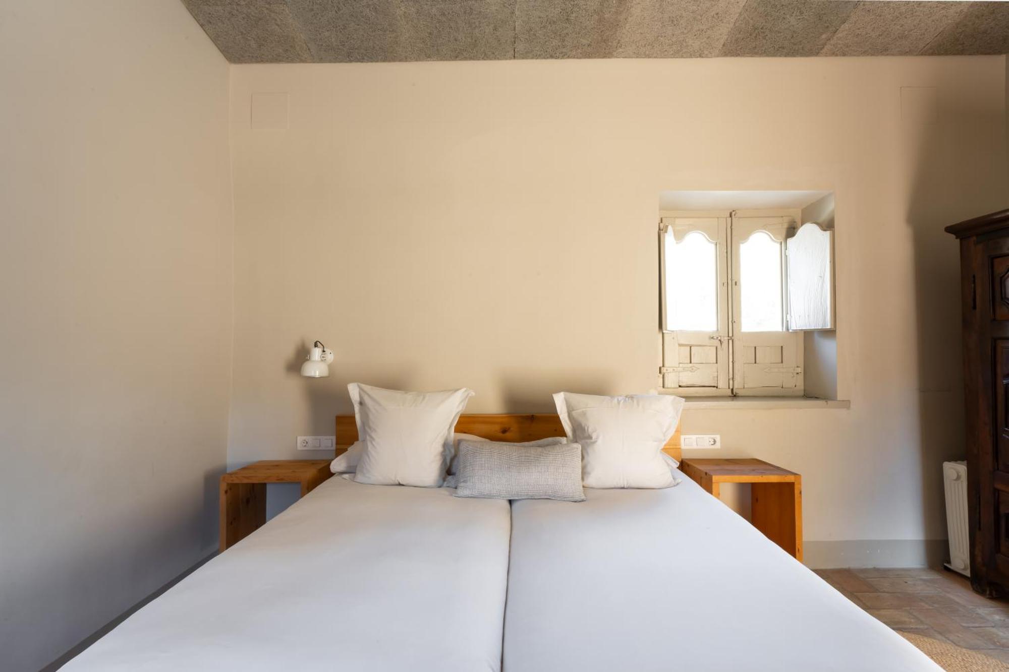 Deco - Casa Castell De Peratallada Eksteriør bilde